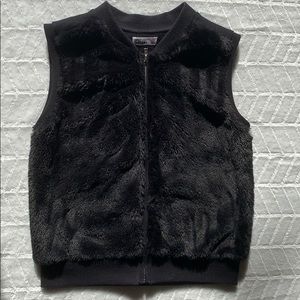 Girls Faux Fur Vest Size M